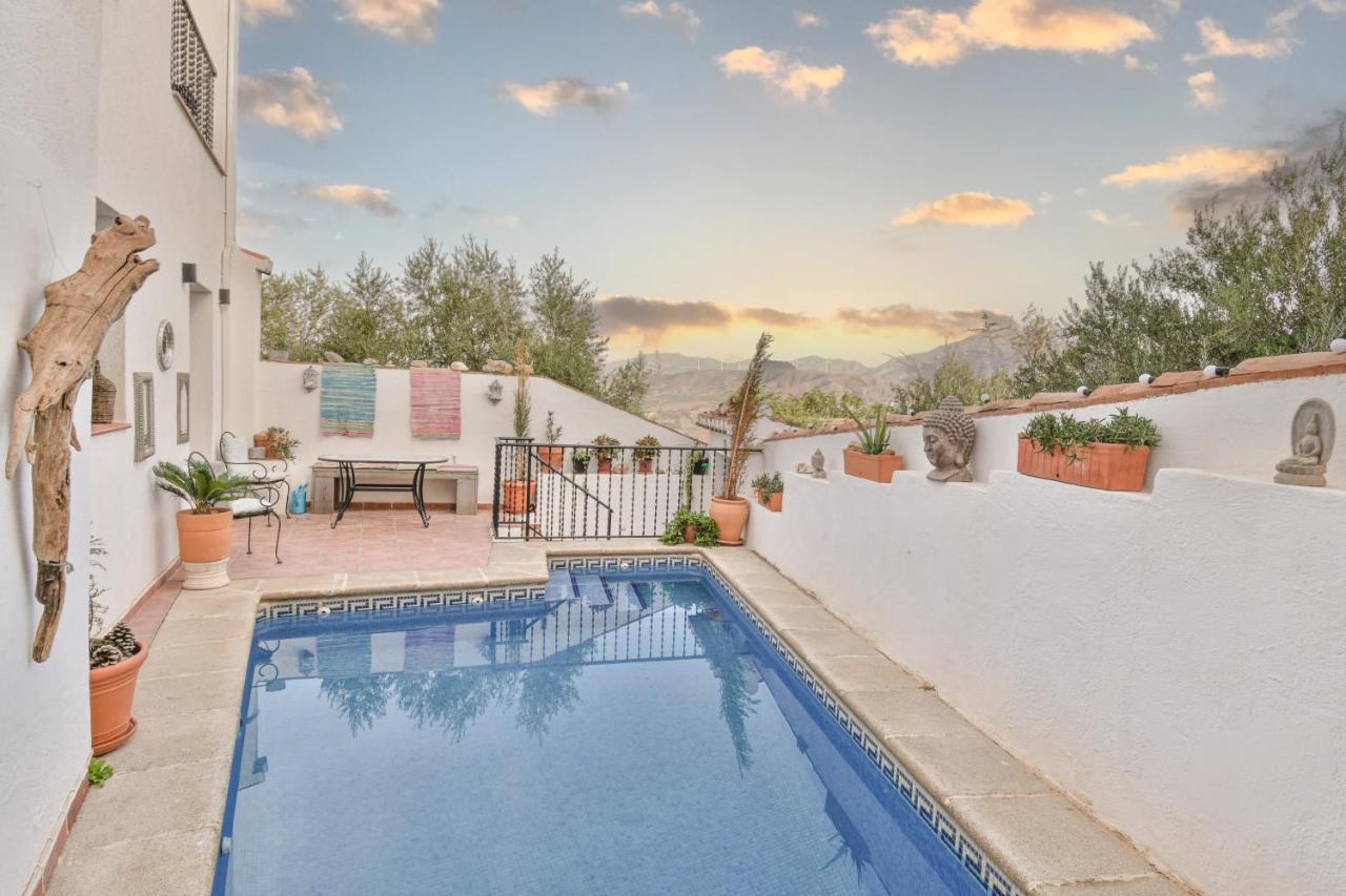Casa Sol Y Aire - Vakantievilla In Dorp Met Prive Zwembad Pinos del Valle Esterno foto